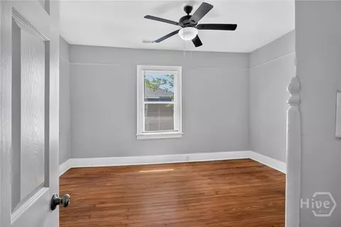 Bedroom - 535 E 37th St, Savannah, GA 31401 photo 4 of 5