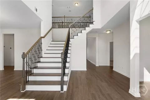 Entry Way - 125 Grimsby Rd, Savannah, GA 31407 photo 1 of 7