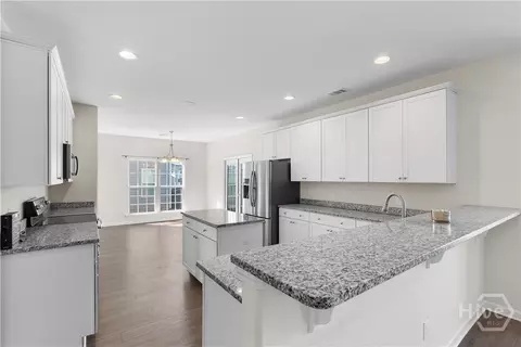 Kitchen - 125 Grimsby Rd, Savannah, GA 31407 photo 1 of 4