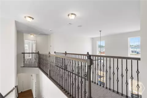 Entry Way - 125 Grimsby Rd, Savannah, GA 31407 photo 7 of 7