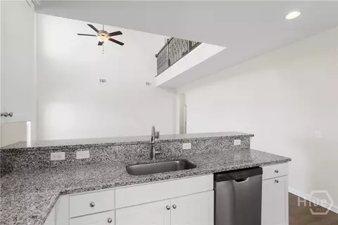 Kitchen - 125 Grimsby Rd, Savannah, GA 31407 photo 4 of 4