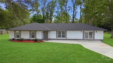 131 Bea Rd, Richmond Hill, GA 31324
