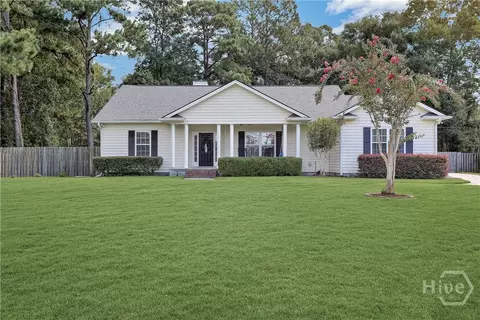 204 Tiana Cir, Savannah, GA 31406