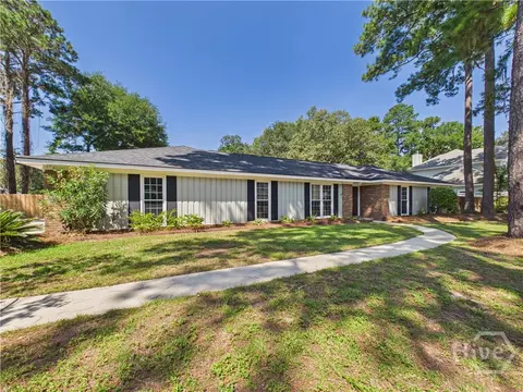 211 Christie Rd, Savannah, GA 31410