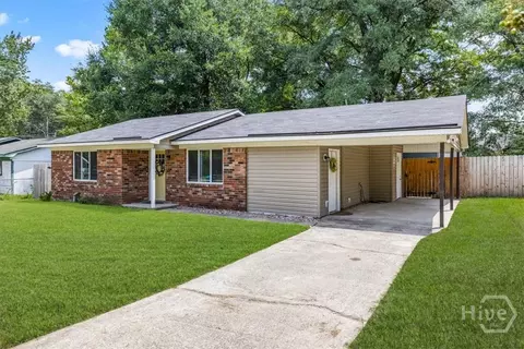 Exterior - 305 E Fourth St, Springfield, GA 31329 photo 6 of 8