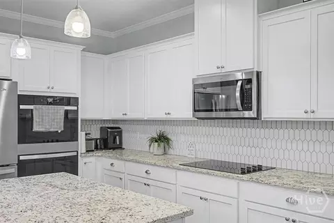 Kitchen - 118 Watson Mill Rd, Guyton, GA 31312 photo 3 of 4