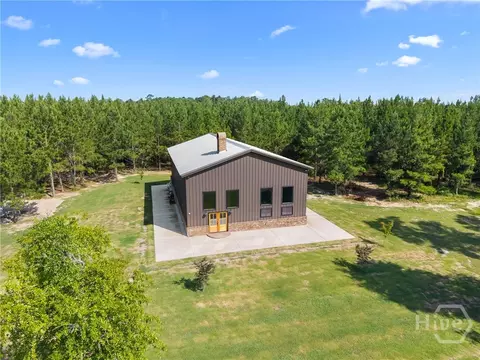 Exterior - 3875 Poor Robin Rd, Sylvania, GA 30467 photo 5 of 6