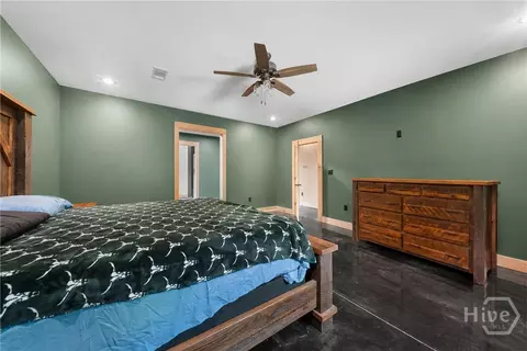 Bedroom - 3875 Poor Robin Rd, Sylvania, GA 30467 photo 9 of 10