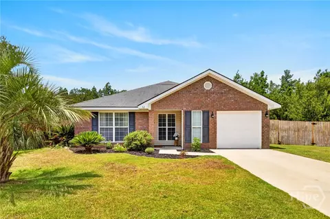 52 Pine View Dr SE, Ludowici, GA 31316