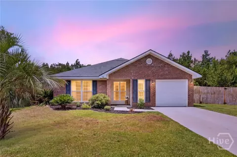 52 Pine View Dr SE, Ludowici, GA 31316