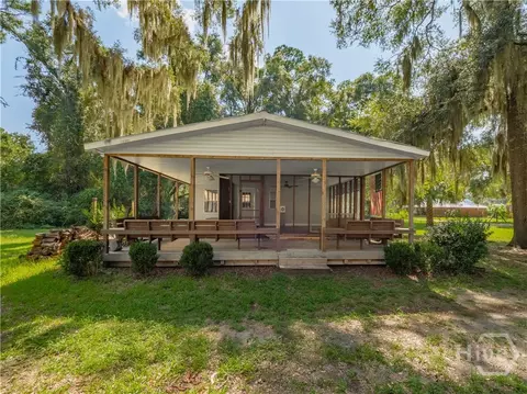 1045 Live Oak Ln NE, Townsend, GA 31331