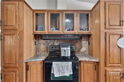 Kitchen - 1444 Courthouse Rd, Guyton, GA 31312 photo 2 of 5