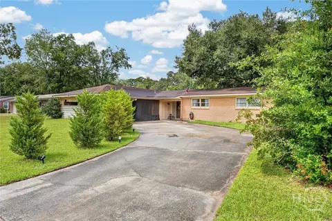 406 Willow Rd, Savannah, GA 31419