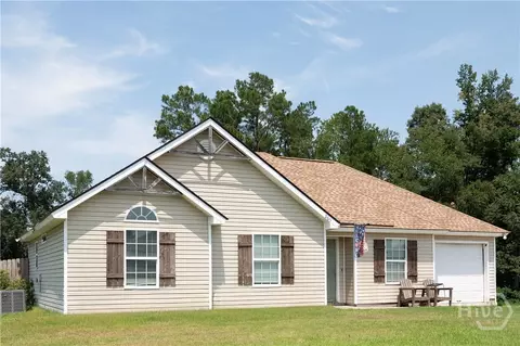 265 Bonnie Cir, Ellabell, GA 31308
