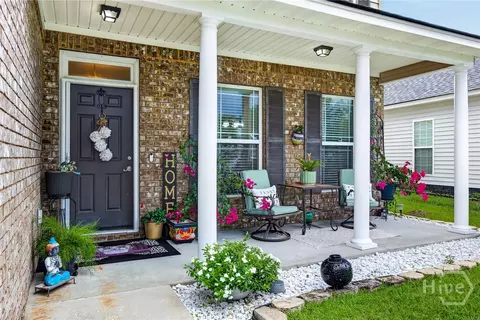 Exterior - 6 Castle Hill Rd, Savannah, GA 31419 photo 2 of 9