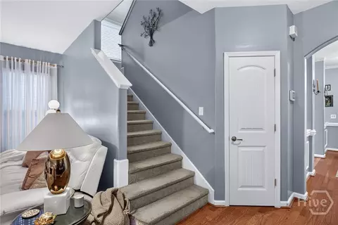 Entry Way - 6 Castle Hill Rd, Savannah, GA 31419 photo 5 of 8