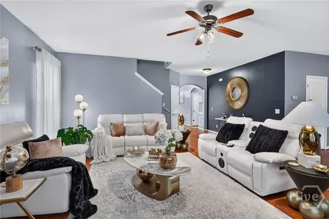 Living - 6 Castle Hill Rd, Savannah, GA 31419 photo 2 of 2