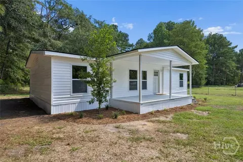 Exterior - 562 4th Ext, Guyton, GA 31312 photo 3 of 5