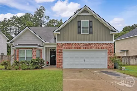 305 Coconut Dr, Bloomingdale, GA 31302
