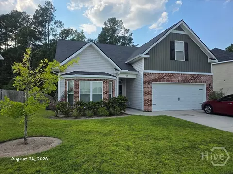 305 Coconut Dr, Bloomingdale, GA 31302
