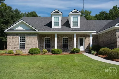 Exterior - 102 Wilson Cir, Springfield, GA 31329 photo 2 of 5