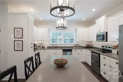 Kitchen - 102 Wilson Cir, Springfield, GA 31329 photo 2 of 4