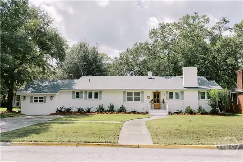 33 E 63rd St, Savannah, GA 31405