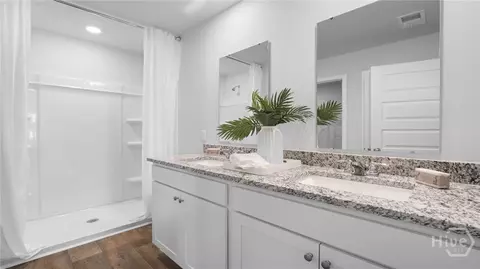 Bath - 106 Sabel Ct, Guyton, GA 31312 photo 1 of 2