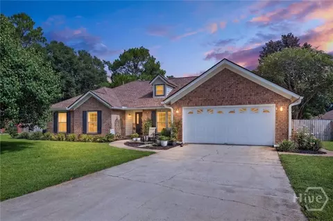 522 Maxwelton Cir, Hinesville, GA 31313