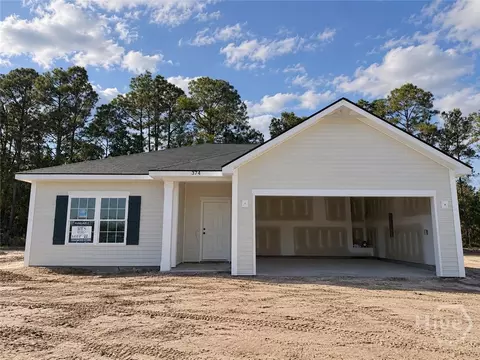 374 Juniper Dr, Hinesville, GA 31313