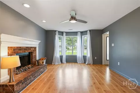 400 Greenwich Dr, Richmond Hill, GA 31324