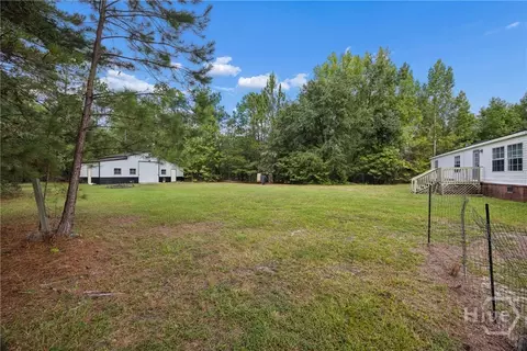 Exterior - 113 Beecher Dr, Guyton, GA 31312 photo 6 of 8
