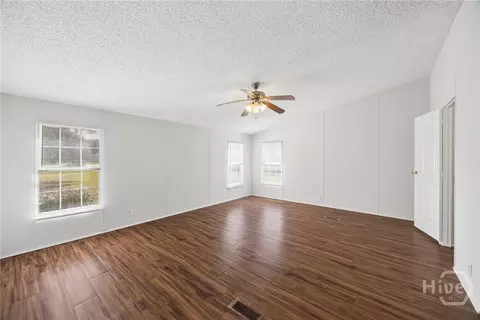 Living - 113 Beecher Dr, Guyton, GA 31312 photo 7 of 8