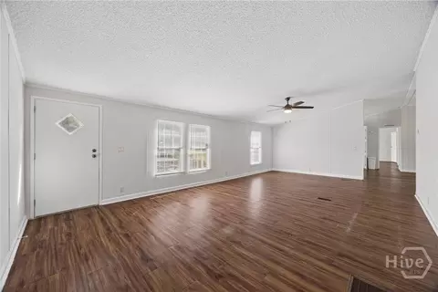 Living - 113 Beecher Dr, Guyton, GA 31312 photo 2 of 8