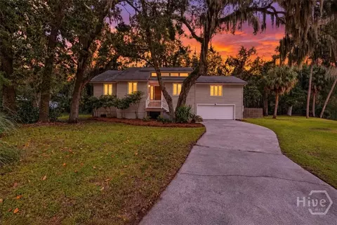12 Moss Pointe Ct, Savannah, GA 31410