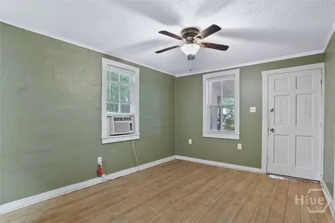 Living - 3107 3109 Casino, Thunderbolt, GA 31404 photo 4 of 4