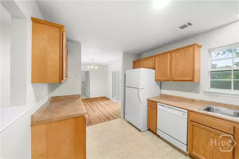Kitchen - 100 Front Run Pl, Pembroke, GA 31321 photo 1 of 2
