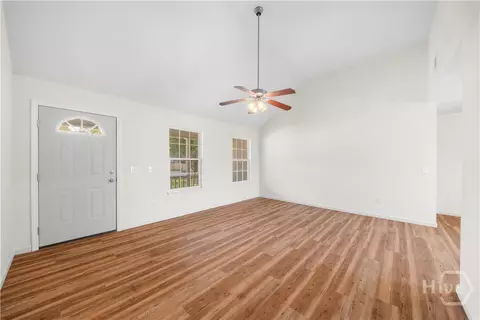 Living - 100 Front Run Pl, Pembroke, GA 31321 photo 2 of 3