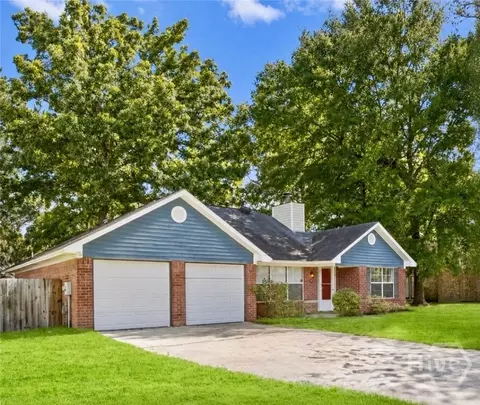 27 Jack Snipe Ct E, Richmond Hill, GA 31324