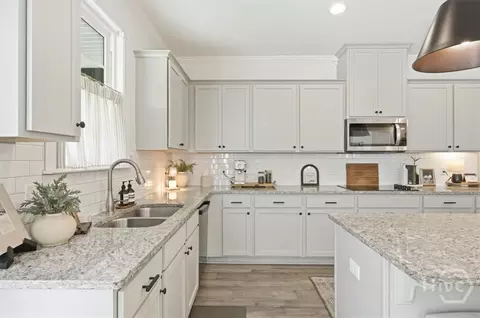 Kitchen - 107 Watson Mill Rd, Guyton, GA 31312 photo 3 of 5