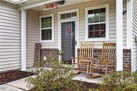 Exterior - 87 Coopers Ln, Pooler, GA 31322 photo 4 of 9