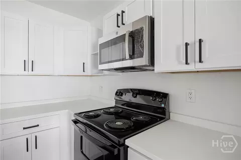 Kitchen - 1213-1215 E 55th St, Savannah, GA 31404 photo 5 of 6