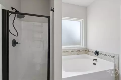 Bath - 185 Willow Dr, Guyton, GA 31312 photo 3 of 3