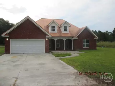 43 Razorback Rd, Hinesville, GA 31313