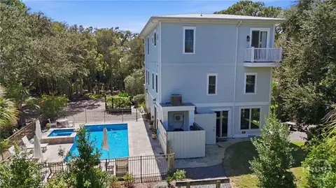 13 Solomon Ave, Tybee Island, GA 31328