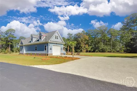 Exterior - 1045 Par Dr NE, Townsend, GA 31331 photo 7 of 15