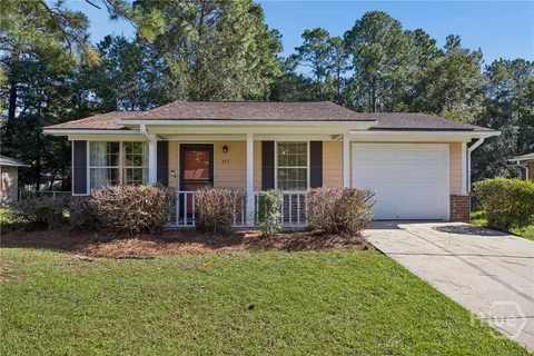257 Glenn Bryant Rd, Hinesville, GA 31313