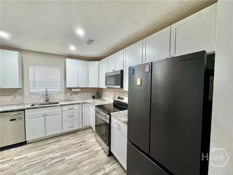 Kitchen - 271 Thomas Cir, Springfield, GA 31329 photo 1 of 2
