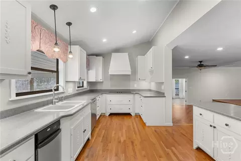 Kitchen - 549 Kendricks Rd, Brooklet, GA 30415 photo 2 of 3