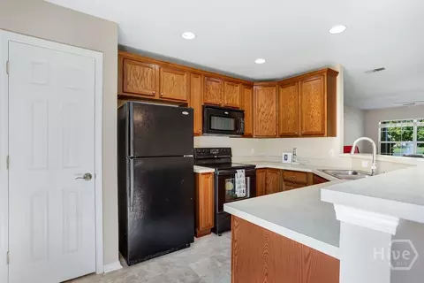 Kitchen - 40 Ashleigh Ln, Savannah, GA 31407 photo 1 of 2
